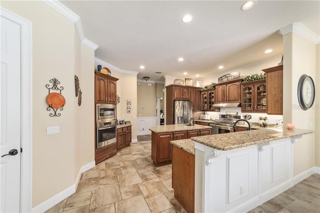 Recently Sold: $1,149,000 (5 beds, 4 baths, 5193 Square Feet)