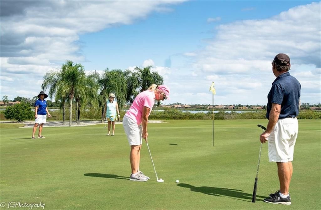 A variety of golf course membership options are available to Lake Ashton residents.