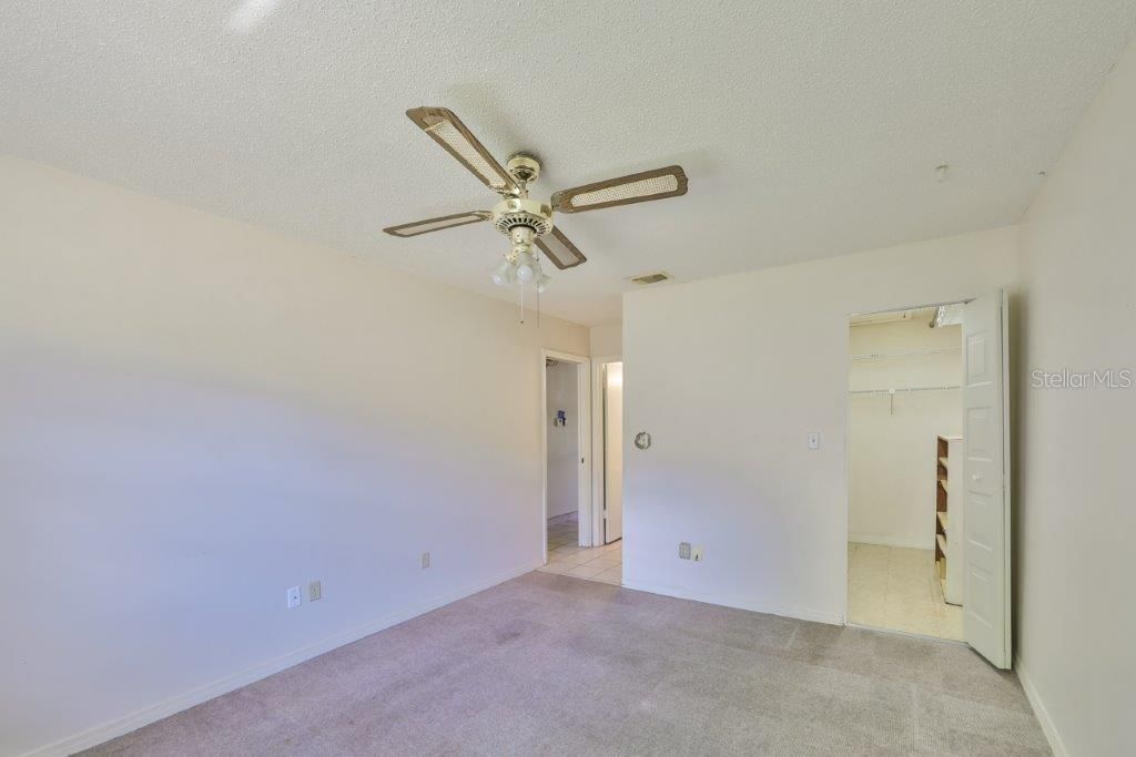 Recently Sold: $99,900 (2 beds, 2 baths, 984 Square Feet)