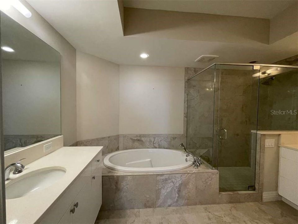 Недавно арендовано: $4,900 (2 спален, 2 ванн, 1711 Квадратных фут)