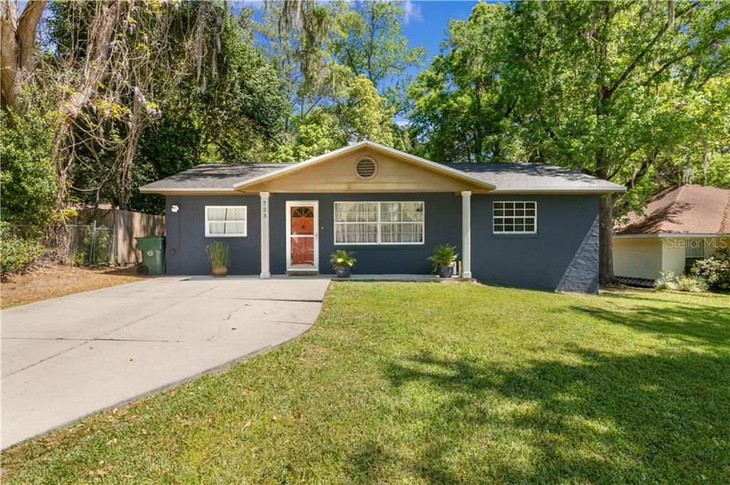 Recently Sold: $130,000 (2 beds, 1 baths, 1218 Square Feet)