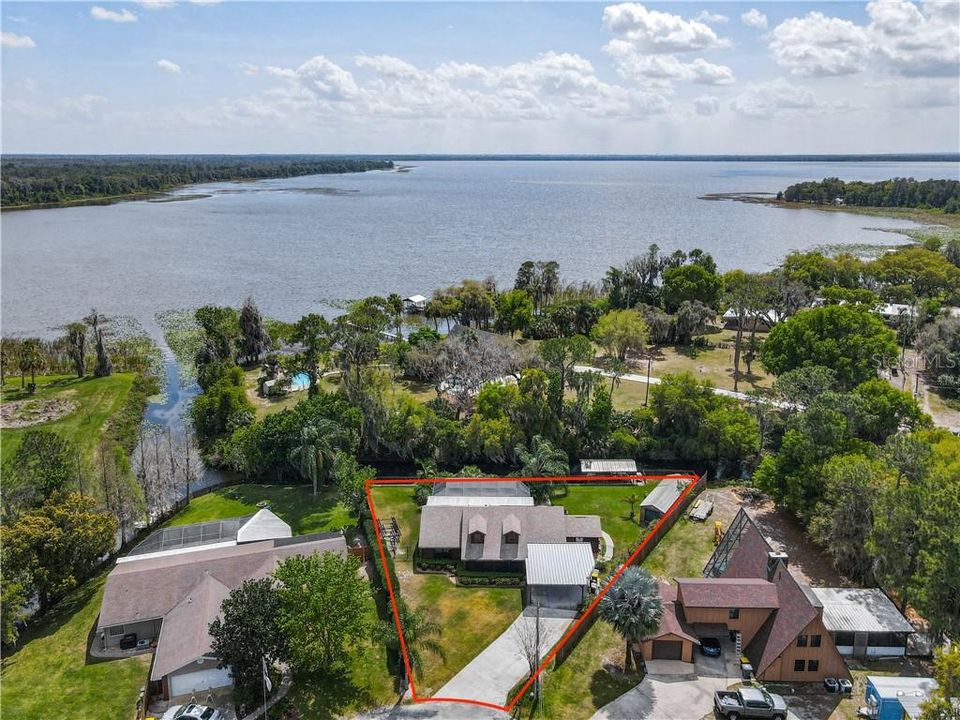 Недавно продано: $315,000 (3 спален, 2 ванн, 1624 Квадратных фут)