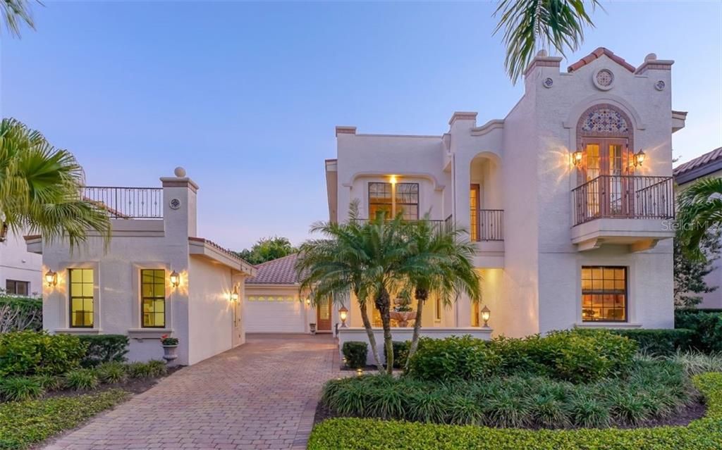 Recently Sold: $1,649,000 (4 beds, 4 baths, 3393 Square Feet)