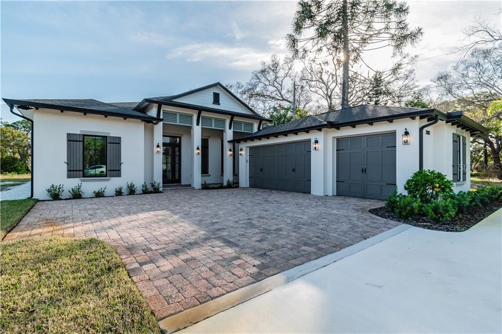 Recently Sold: $925,000 (4 beds, 4 baths, 3274 Square Feet)