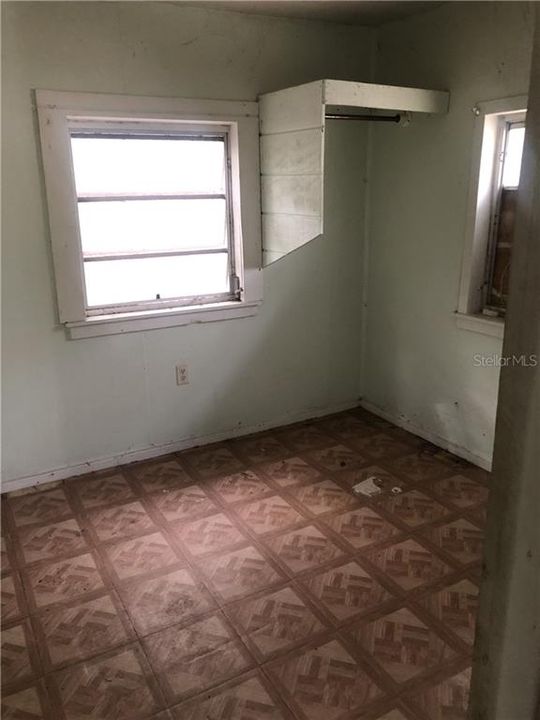 Recently Sold: $85,000 (2 beds, 1 baths, 676 Square Feet)