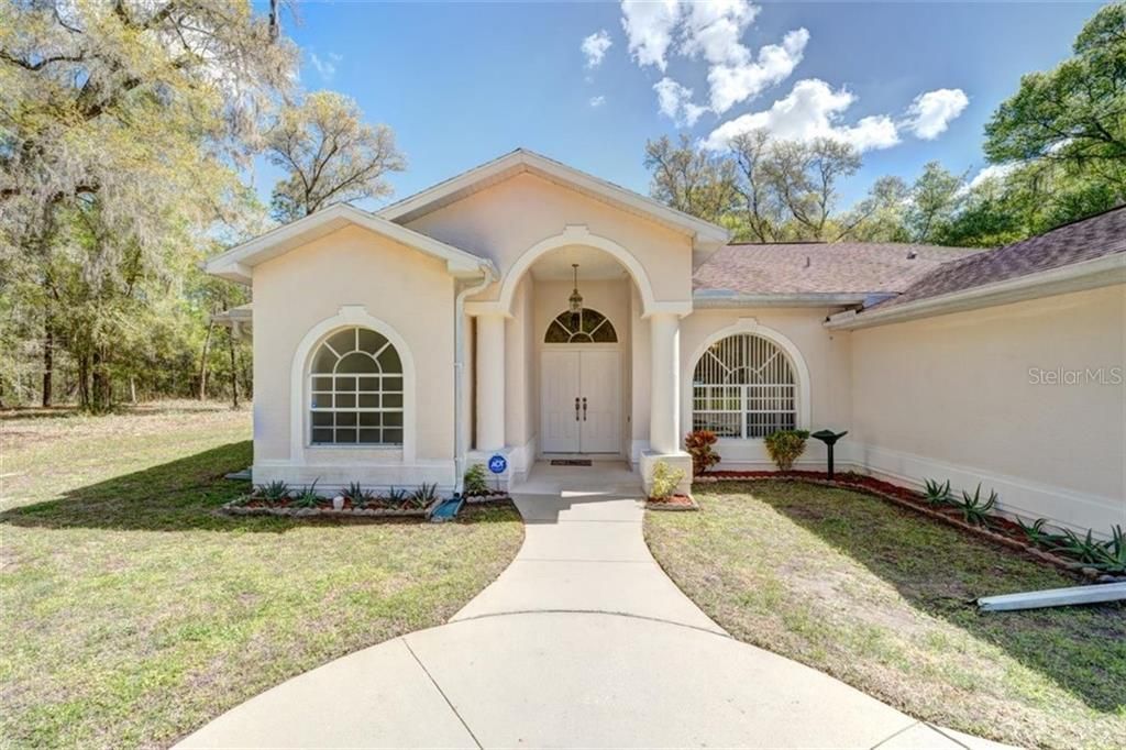 Recently Sold: $439,900 (3 beds, 2 baths, 1922 Square Feet)