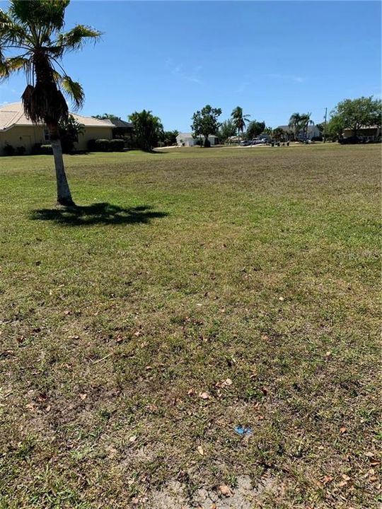 Vendido Recientemente: $18,000 (0.23 acres)