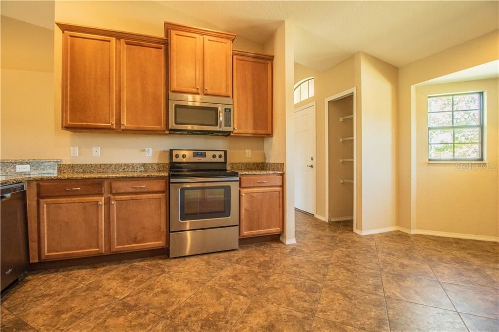 Recently Sold: $239,750 (3 beds, 2 baths, 1748 Square Feet)