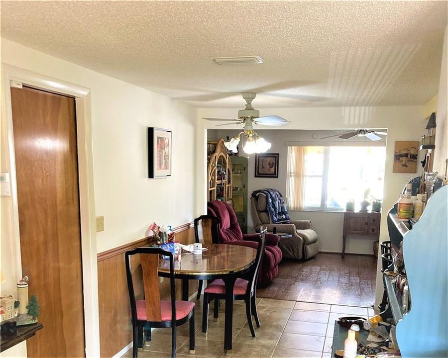Recently Sold: $349,900 (2 beds, 2 baths, 1176 Square Feet)