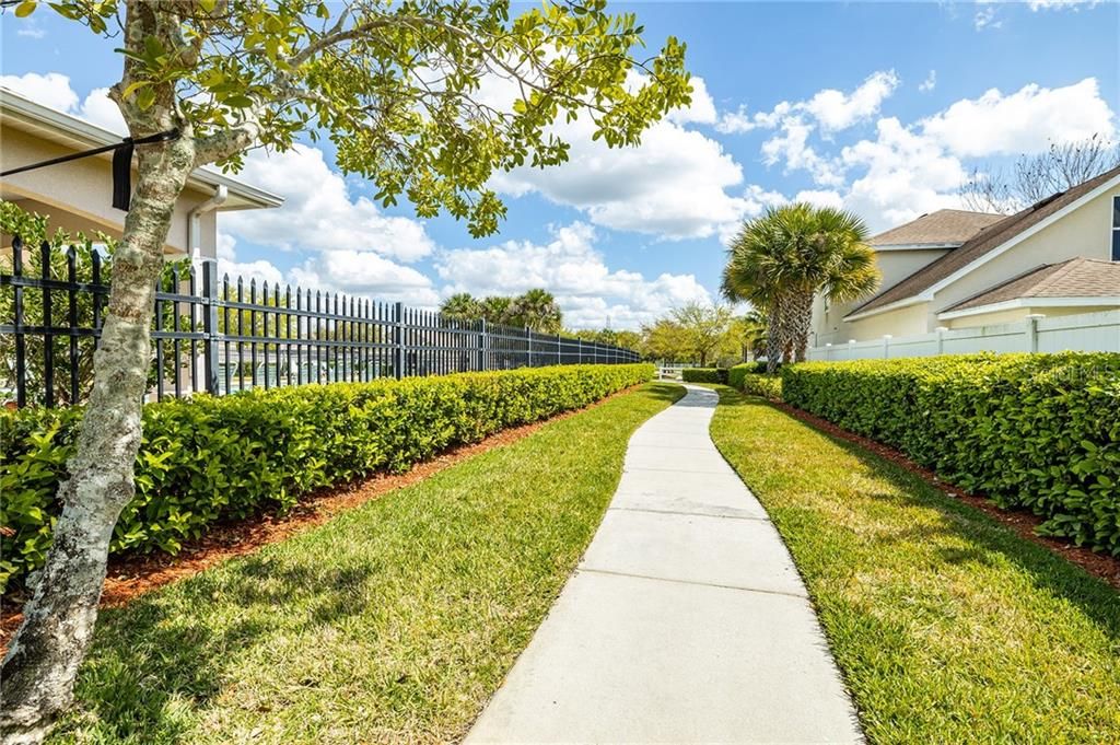 Recently Sold: $290,000 (4 beds, 2 baths, 2702 Square Feet)