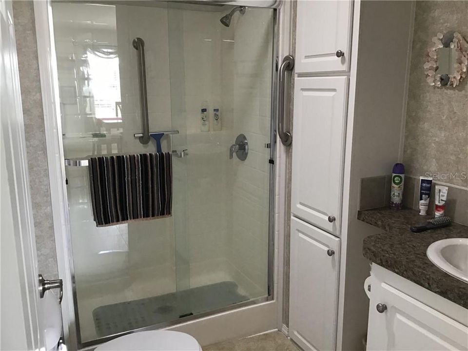 Recently Sold: $220,000 (2 beds, 2 baths, 1485 Square Feet)