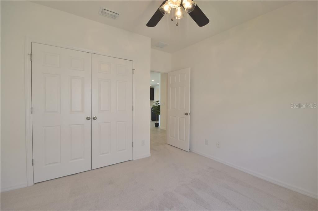 Recently Sold: $305,000 (3 beds, 2 baths, 1796 Square Feet)
