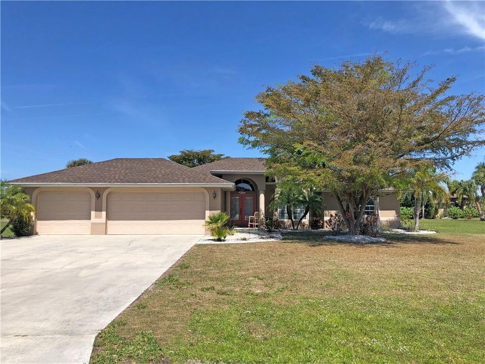 Recently Sold: $399,900 (3 beds, 2 baths, 2196 Square Feet)