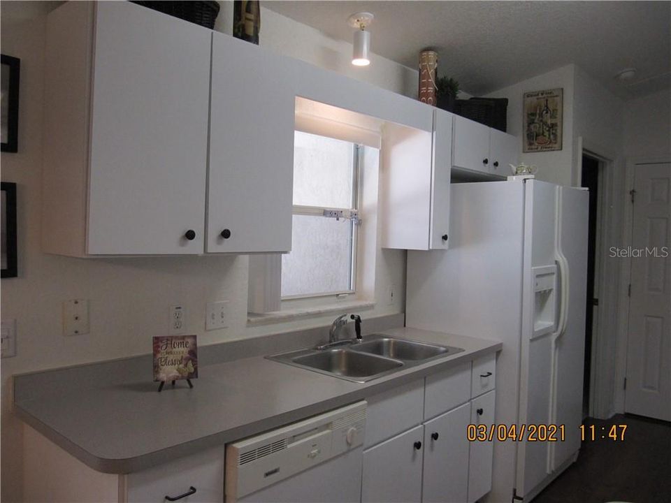 Vendido Recientemente: $149,000 (3 camas, 2 baños, 1345 Pies cuadrados)