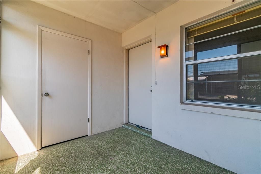 Recently Sold: $60,000 (1 beds, 1 baths, 768 Square Feet)