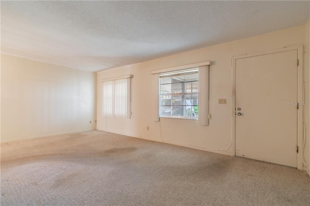 Recently Sold: $60,000 (1 beds, 1 baths, 768 Square Feet)