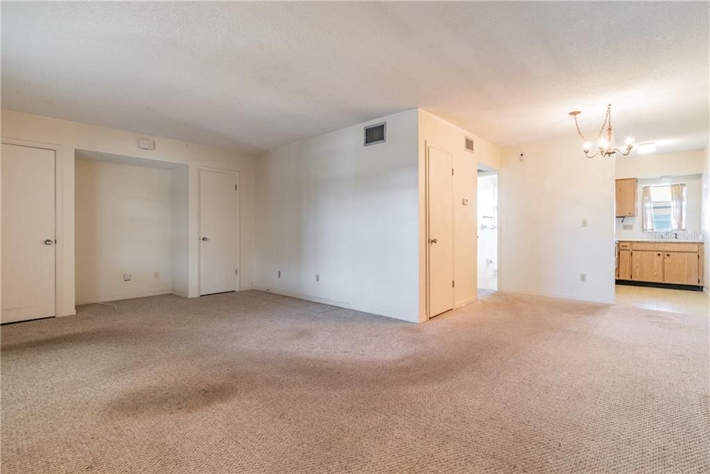 Recently Sold: $60,000 (1 beds, 1 baths, 768 Square Feet)