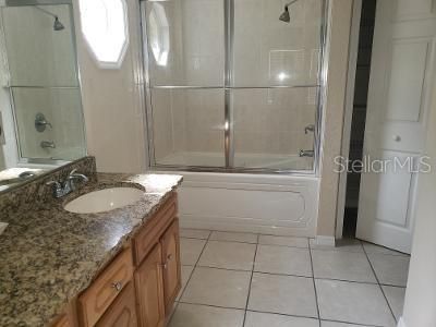 Recently Rented: $1,350 (3 beds, 2 baths, 1589 Square Feet)