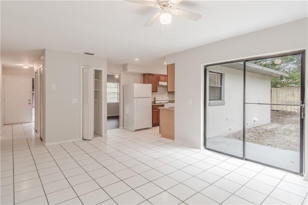 Recently Rented: $1,375 (3 beds, 2 baths, 1338 Square Feet)