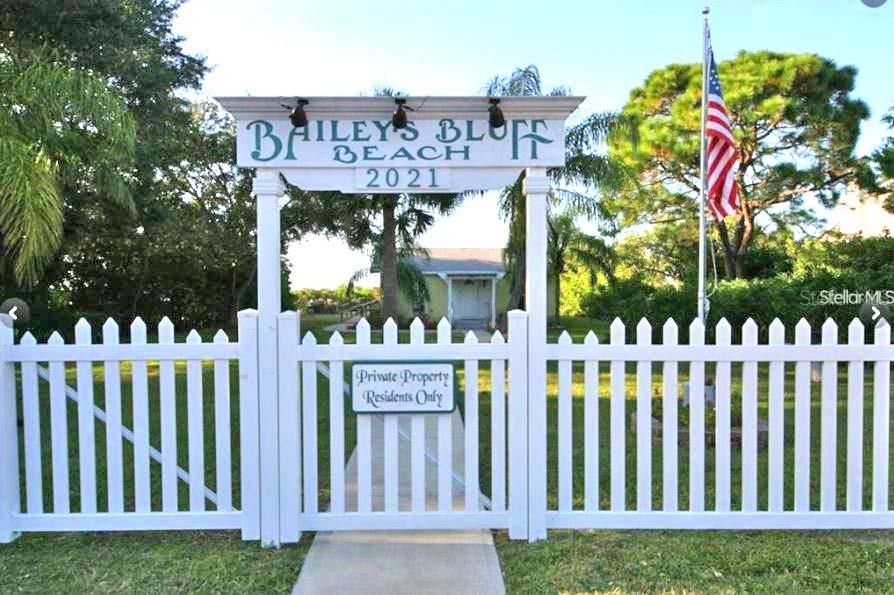 Baileys Bluff Club House across the street