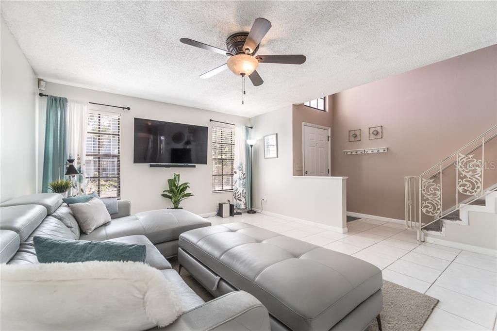 Recently Sold: $170,000 (2 beds, 2 baths, 1376 Square Feet)