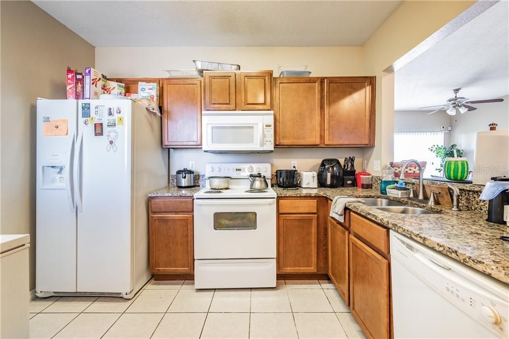Recently Sold: $129,000 (3 beds, 2 baths, 1151 Square Feet)