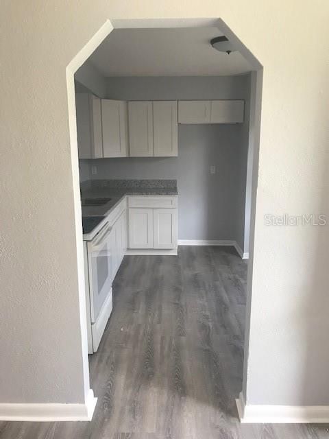 Recently Rented: $900 (2 beds, 1 baths, 826 Square Feet)