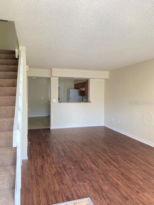 Recently Rented: $1,100 (2 beds, 2 baths, 990 Square Feet)