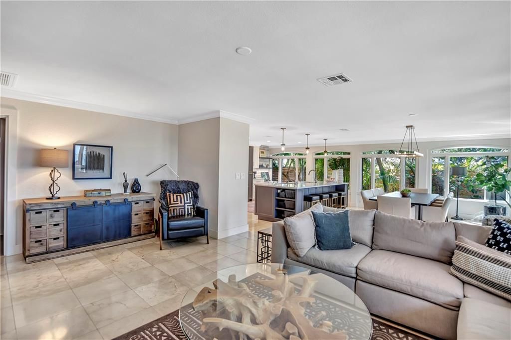 Recently Sold: $1,700,000 (3 beds, 2 baths, 2582 Square Feet)