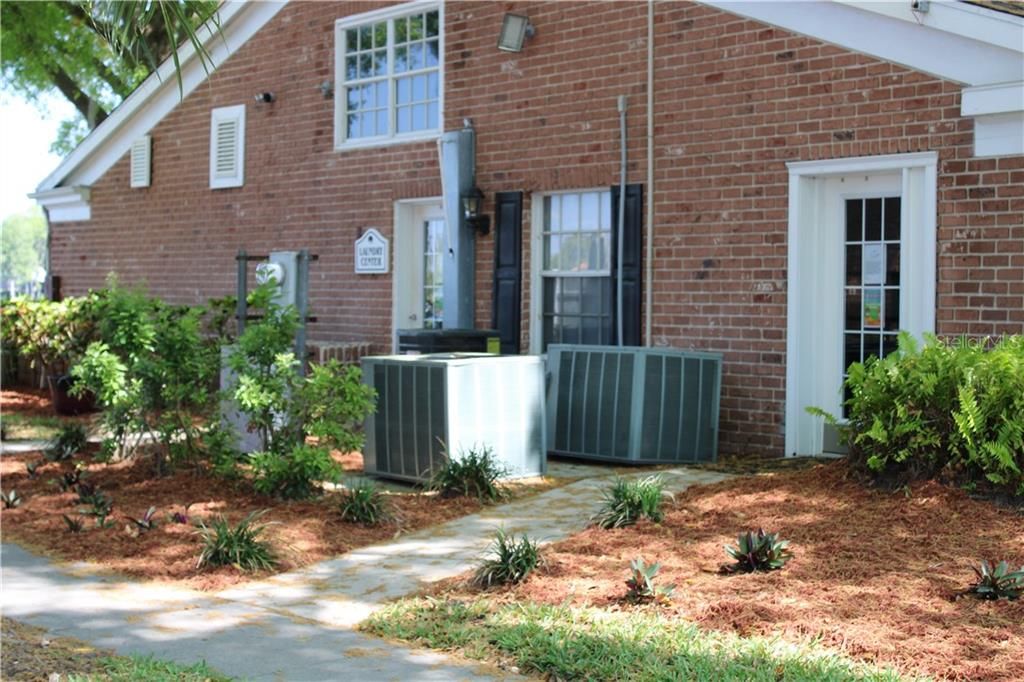 Recently Sold: $194,900 (2 beds, 1 baths, 1190 Square Feet)
