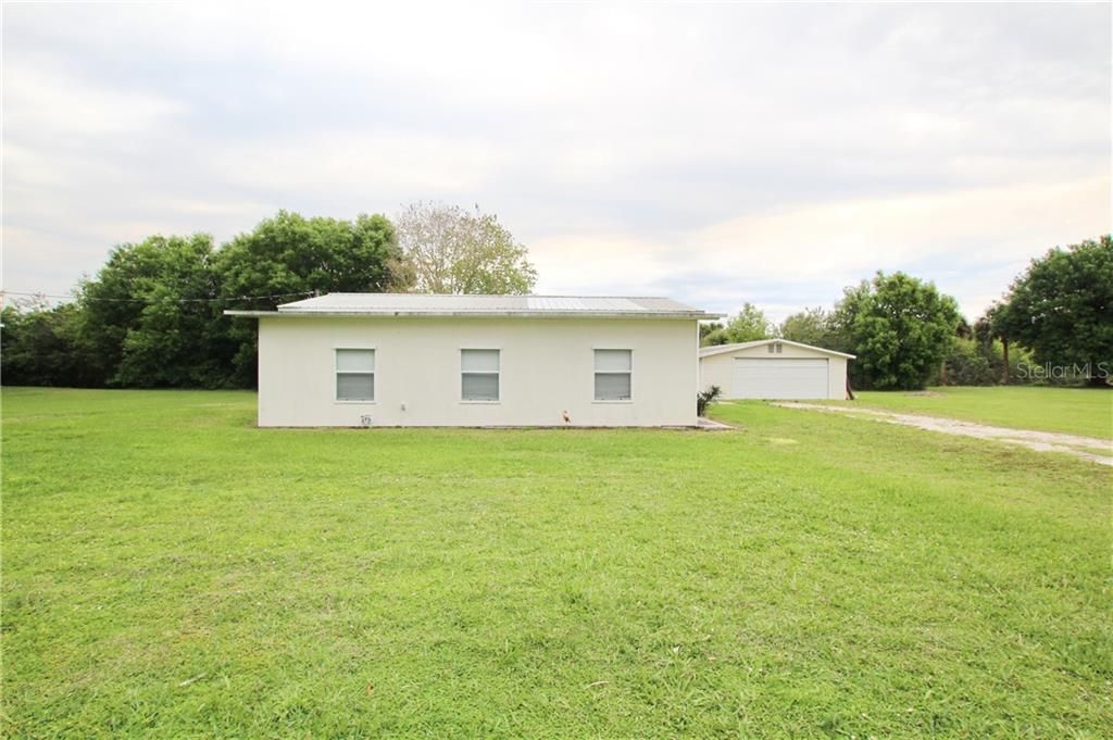 Recently Sold: $127,500 (3 beds, 2 baths, 1406 Square Feet)