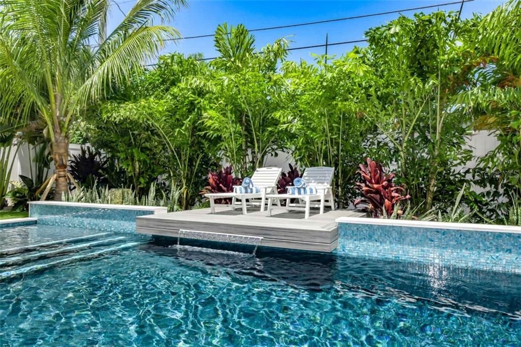Recently Sold: $3,600,000 (7 beds, 7 baths, 3514 Square Feet)