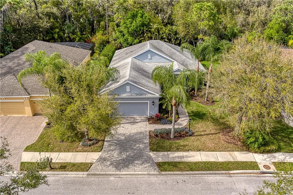 Recently Sold: $355,000 (3 beds, 2 baths, 2322 Square Feet)