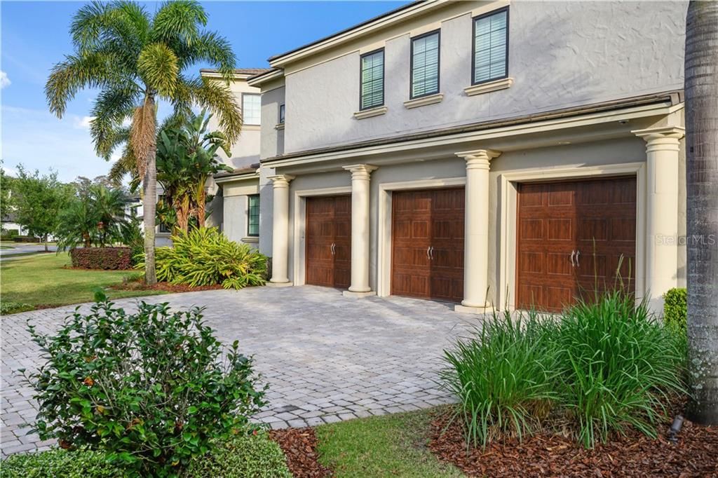 Recently Sold: $2,000,000 (5 beds, 6 baths, 7200 Square Feet)