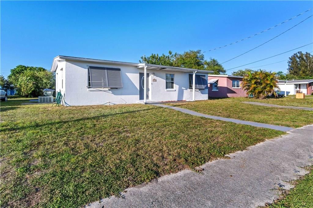 Recently Sold: $120,000 (2 beds, 1 baths, 792 Square Feet)