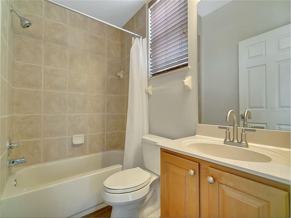 Недавно арендовано: $3,015 (4 спален, 3 ванн, 3234 Квадратных фут)