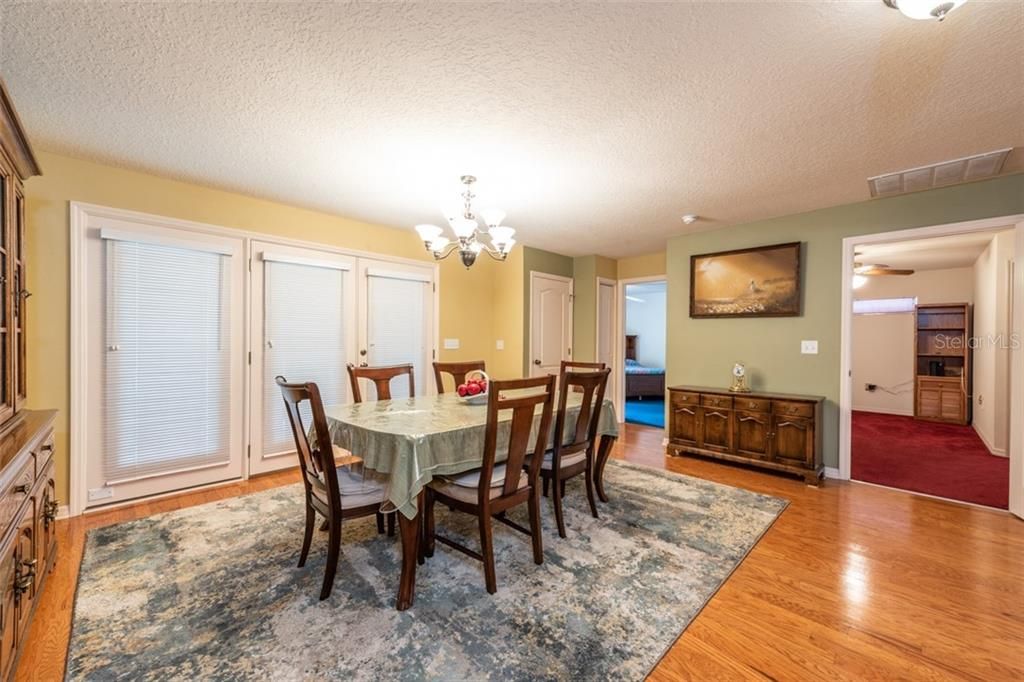 REUNION SIZE DINING ROOM