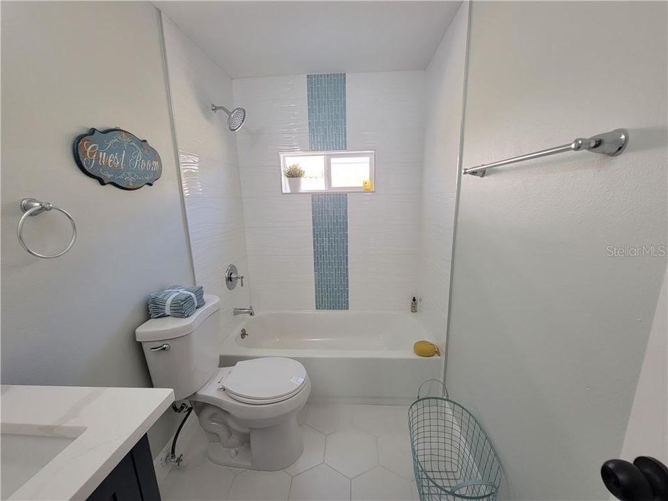 Recently Sold: $209,900 (3 beds, 2 baths, 1184 Square Feet)