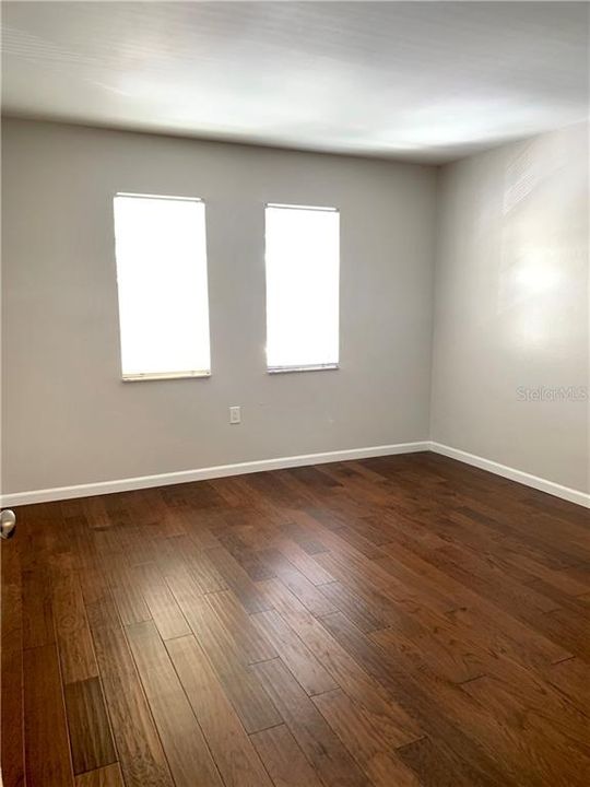 Recently Sold: $94,900 (2 beds, 2 baths, 930 Square Feet)