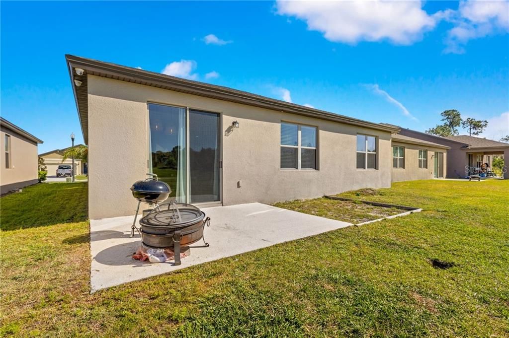 Recently Sold: $265,000 (3 beds, 2 baths, 1704 Square Feet)