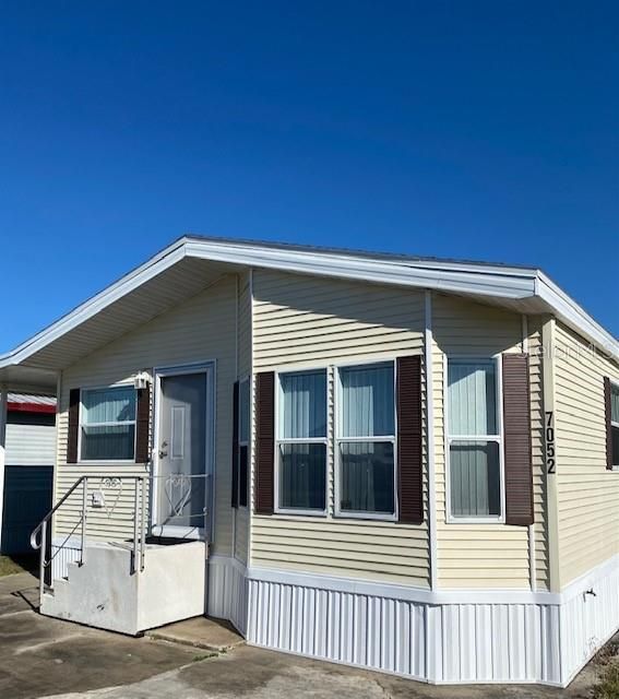 Recently Sold: $55,000 (3 beds, 2 baths, 745 Square Feet)