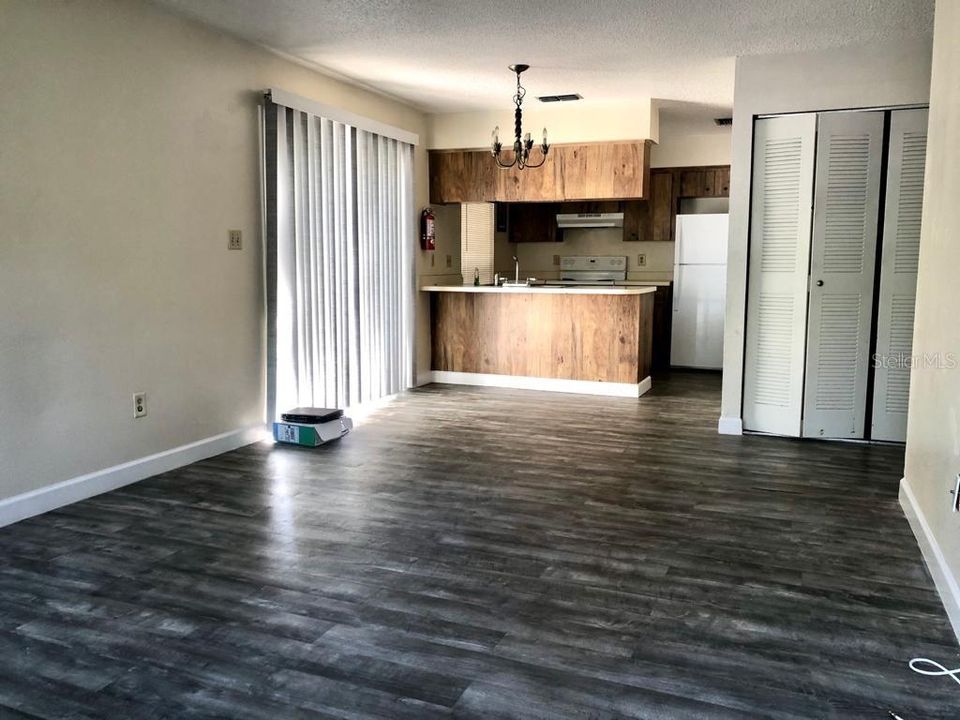 Recently Rented: $875 (2 beds, 2 baths, 868 Square Feet)