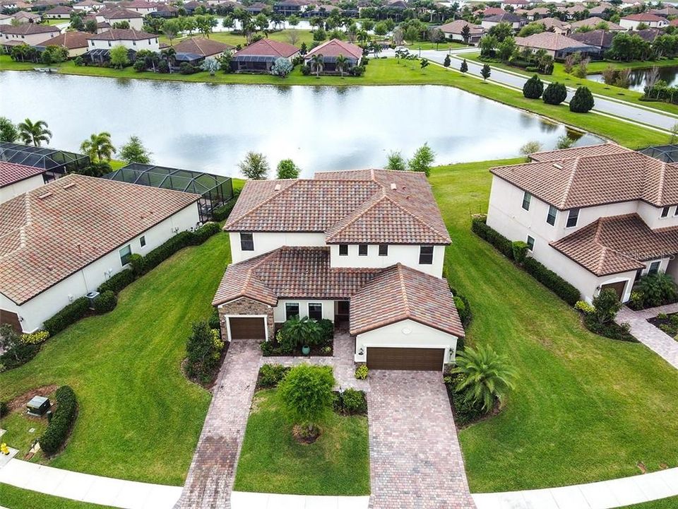 Welcome Home to Bridgewater of Lakewood Ranch!