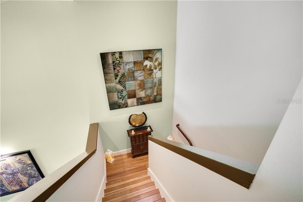 ENGINEERED WOOD STAIRWELL WITH LANDING
