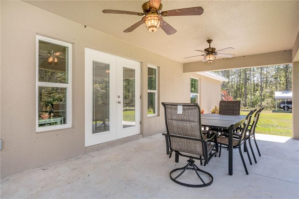Recently Sold: $525,000 (4 beds, 2 baths, 2048 Square Feet)