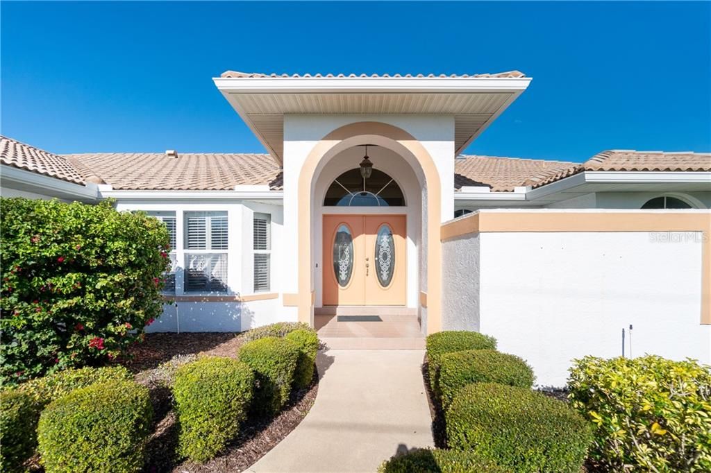 Recently Sold: $625,000 (3 beds, 2 baths, 2276 Square Feet)