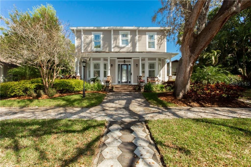 Recently Sold: $1,295,000 (4 beds, 3 baths, 3448 Square Feet)