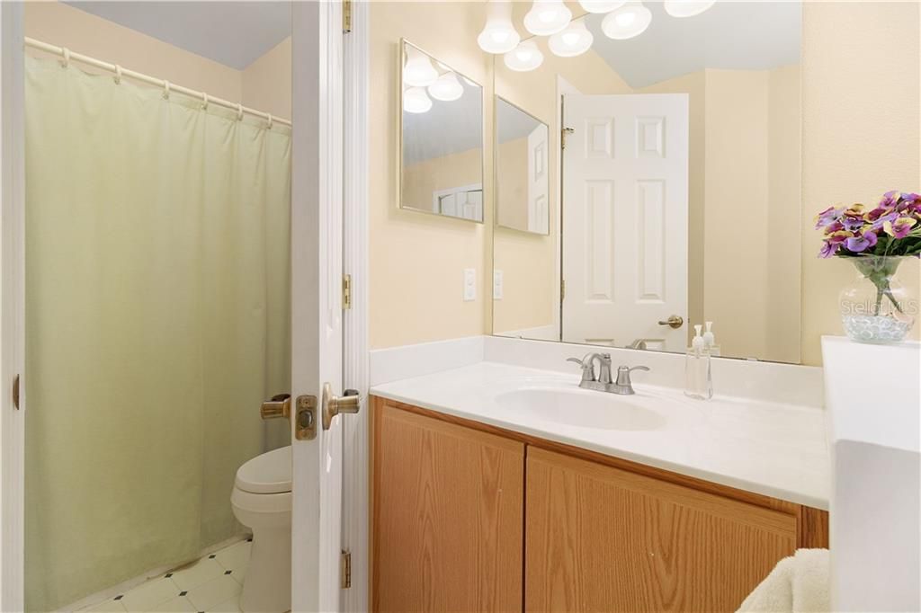 最近售出: $235,000 (3 贝兹, 2 浴室, 1224 平方英尺)