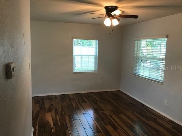 Recently Rented: $975 (3 beds, 1 baths, 898 Square Feet)