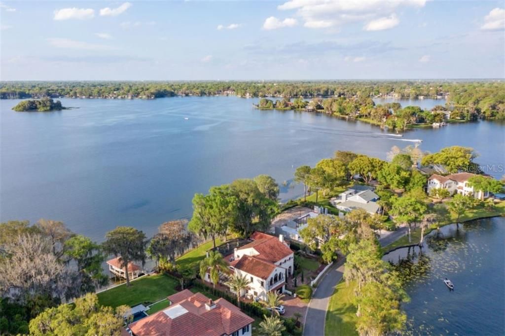 Recently Sold: $4,500,000 (4 beds, 3 baths, 4907 Square Feet)